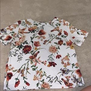 floral short sleeve top
